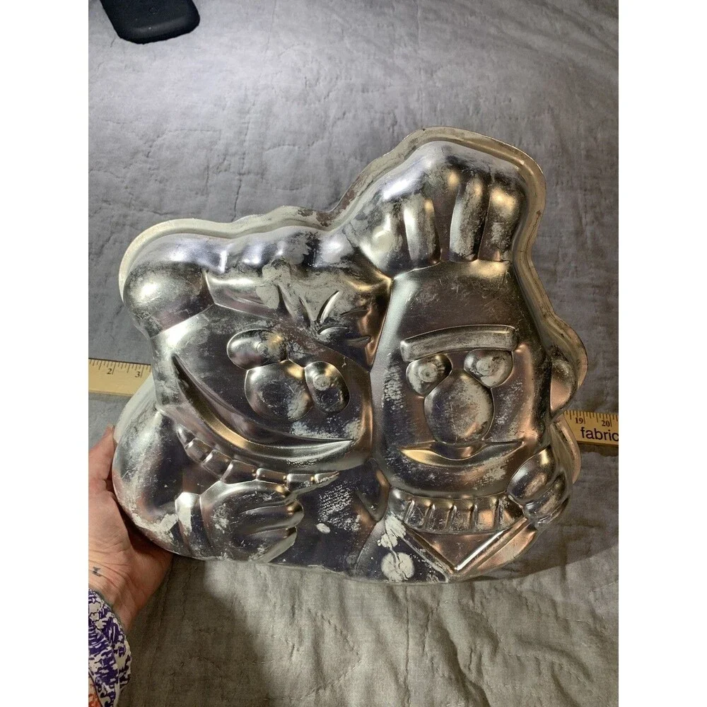 Wilton Sesame Street Bert and Ernie Cake Pan Muppets 1971 1977 Vintage 502-7423